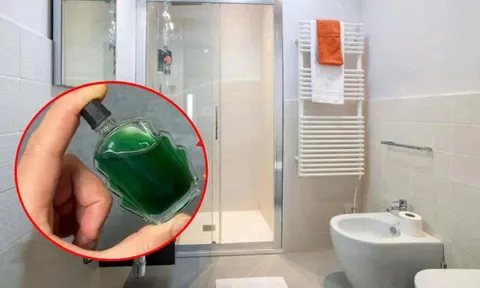 Đặt 1 lọ dầu gió trong nhà vệ sinh: Tưởng vô ích nhưng lại có công dụng bất ngờ
