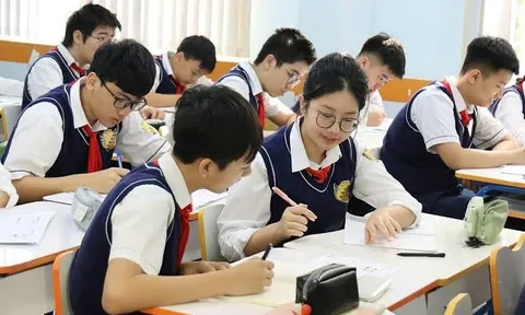 Đã chốt: 35 trường công lập chất lượng cao ở Hà Nội áp dụng mức thu học phí mới, phụ huynh cần nắm rõ