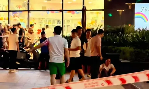 Bé trai 7 tuổi rơi từ tầng 15 tòa nhà ở Hải Phòng xuống đất tử vong, mẹ ngất lịm khi hay tin