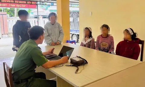 3 bé gái nhận lời mời “làm hè” trên mạng, dấu hiệu bất thường khiến công an lập tức can thiệp