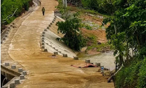 Thi thể nam thanh niên có dấu hiệu bất thường được phát hiện bên ngầm tràn ở Quảng Trị