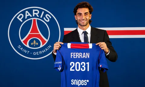 Người hùng World Cup 2026 Ferran Torres chính thức gia nhập PSG