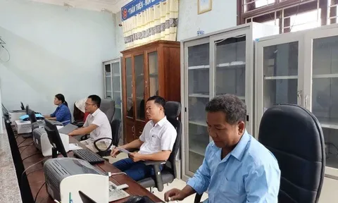 Hỗ trợ mỗi CBCCVC 1.500.000 đồng/tháng từ tháng 08/2026 đến 31/7/2028 theo chính sách tại Nghị quyết 19 với những trường hợp nào?