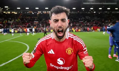 Manchester United tăng tốc gia hạn Bruno Fernandes giữa sức ép từ Galatasaray