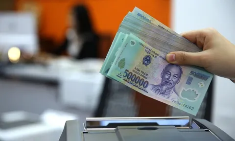 Tặng tiền 800.000 đồng - 3.000.000 đồng cho người từ 70 tuổi trở lên dịp Tết Nguyên đán 2027 tại Nghị quyết 16, cụ thể các mốc tiền tương ứng với từng độ tuổi ra sao?
