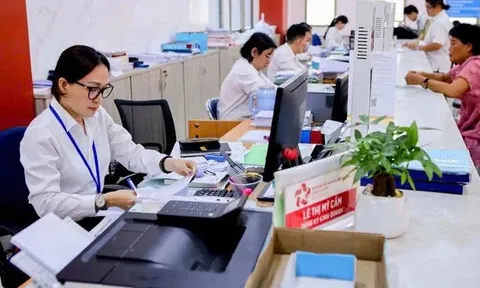 Phó Chủ tịch xã chuyển sang làm chuyên viên: Khoản phụ cấp chức vụ có được giữ lại?