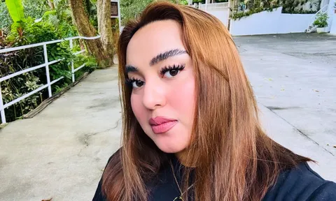 Nữ ca sĩ SN 1995 tử vong sau cú trượt ngã trong phòng tắm là ai?