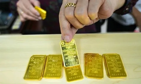 Giá vàng hôm nay 22/8 tiếp tục tăng mạnh, SJC lên 147 triệu đồng/lượng