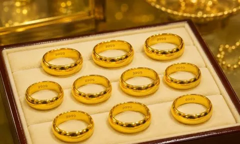Giá vàng chiều 24/8: Vàng miếng và nhẫn đồng loạt tăng, có nơi lên 151 triệu đồng/lượng