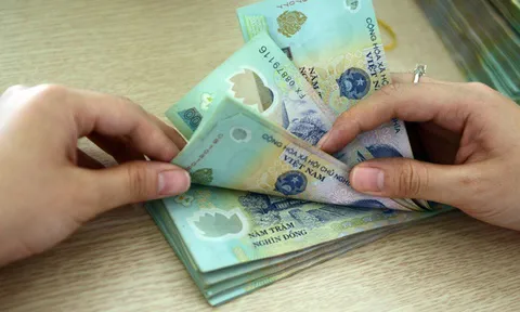 Tặng 1.000.000 đồng/hộ gia đình bằng tiền mặt cùng hiện vật trị giá 250.000 đồng theo Nghị định 321 khi thuộc trường hợp nào?