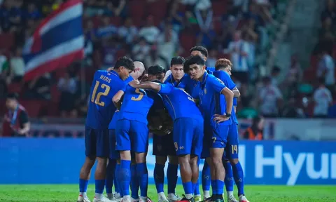 Chuyên gia bóng đá Thái Lan: “Thái Lan muốn hướng tới những sân chơi lớn hơn ASEAN Cup”
