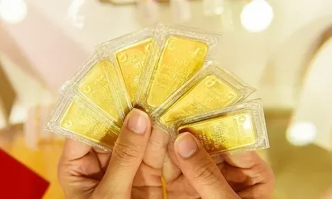 Giá vàng hôm nay 25/8: Vàng miếng và nhẫn tiếp đà tăng mạnh, có nơi vượt 152 triệu đồng/lượng