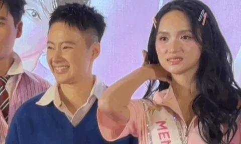 Hương Giang và Angela Phương Trinh gây chú ý khi xuất hiện cùng khung hình
