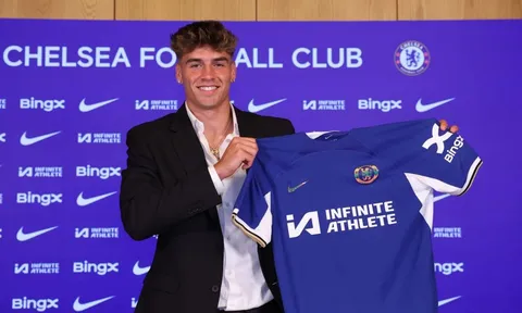Chelsea thanh lọc hàng công, Marc Guiu gia nhập RB Leipzig