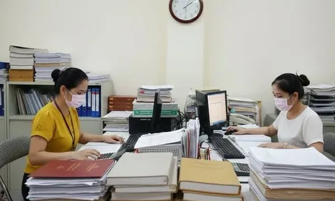 Kế toán, Văn thư, Y tế phải Thôi việc hoặc Nghỉ hưu, Tinh giản biên chế sau 36 tháng làm ở vị trí việc làm mới theo Nghị quyết 37 nếu không đáp ứng điều gì?