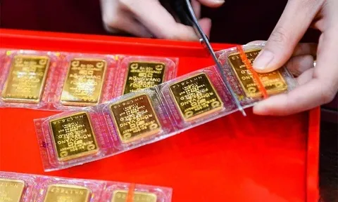 Giá vàng hôm nay 5/9: Vàng nhẫn lên 150,5 triệu đồng/lượng, thế giới giảm mạnh