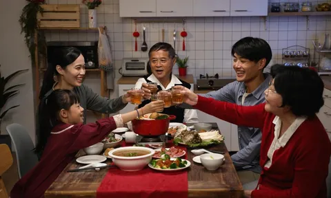 Có 3 điều cha mẹ tuổi xế chiều luôn mong nhưng ngại nói với con: Điều cuối cùng khiến nhiều người chạnh lòng