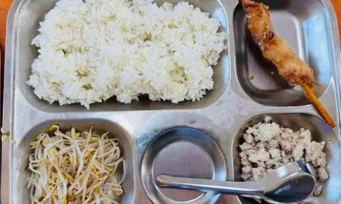 Phu huynh bức xúc vì suất ăn bán trú 40.000 đồng của học sinh quá "lèo tèo", Sở GD&ĐT Hà Nội yêu cầu kiểm tra