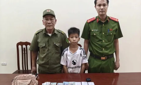 Nhặt được balo chứa gần 51 triệu đồng, nam sinh lớp 5 lập tức làm một việc khiến nhiều người nể