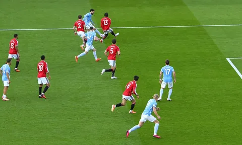 VAR thừa nhận sai sót trong bàn thắng quyết định của Haaland ở derby Manchester