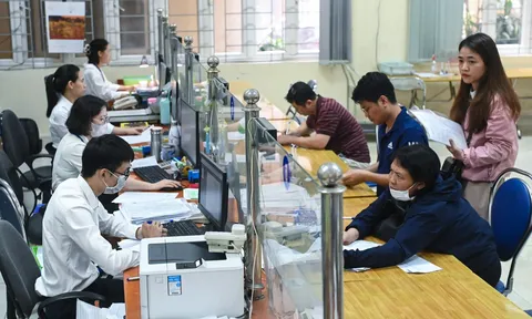 Đang hưởng hệ số 3,33, viên chức được bổ nhiệm chức vụ mới có được tăng bậc lương?