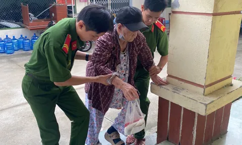 Hỗ trợ cụ bà 91 tuổi thăm gặp con sau hơn 6 tháng xa cách tại Phân trại tạm giam Quảng Ngãi