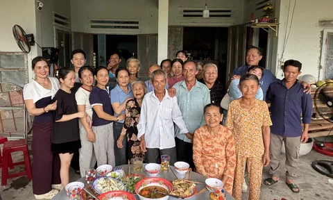 Đại úy công an kiên trì tìm gia đình cho người thất lạc 52 năm