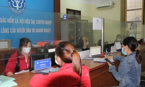 Người đang hưởng Bảo hiểm thất nghiệp còn được hỗ trợ gì ngoài tiền trợ cấp?