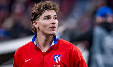 Julián Álvarez đứng trước thay đổi lớn, Arsenal và Barcelona chờ động thái mới