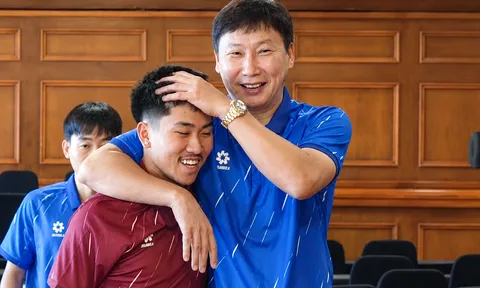 Đội tuyển Việt Nam chốt danh sách dự FIFA ASEAN Cup 2026: Thành Chung bỏ lỡ vì chấn thương, Ngô Đăng Khoa được gọi thay thế