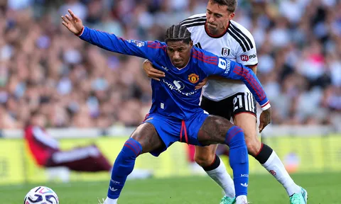 Manchester United gặp thêm vấn đề về lực lượng sau trận Fulham