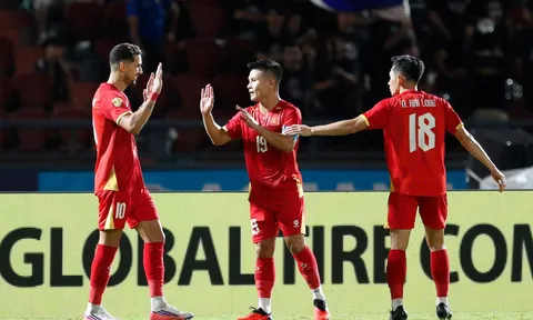 Quang Hải lỡ hẹn FIFA ASEAN Cup 2026, HLV Kim Sang Sik gọi Hoàng Minh Khoa thay thế
