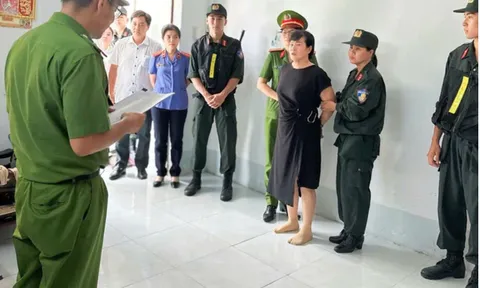 Bắt  Facebooker Nguyễn Thị Châu SN 1968