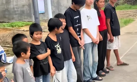Hành trình 22 năm làm mẹ của người phụ nữ sinh 13 con: Hạnh phúc đi kèm nỗi lo sinh kế