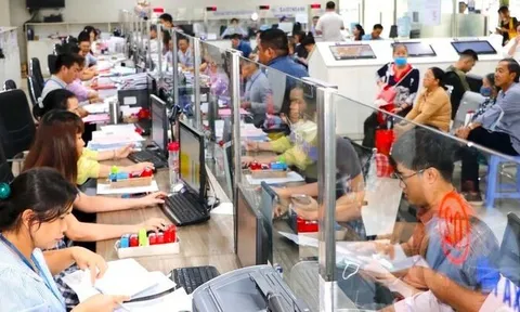 Sinh viên tốt nghiệp xuất sắc được hỗ trợ đến 250 triệu đồng khi được tuyển dụng, tiếp nhận vào làm công chức, viên chức theo Nghị quyết 29, trường hợp nào?