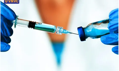 Việt Nam chính thức có vắc xin tay chân miệng: Những điều cha mẹ cần biết trước khi cho con tiêm vắc xin