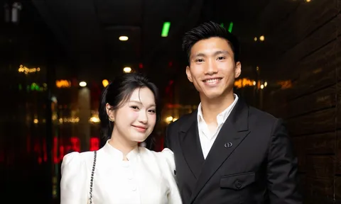 Đoàn Văn Hậu lộ diện sau ồn ào thẻ đỏ, nhan sắc Doãn Hải My gây chú ý