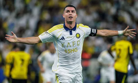 Tiết lộ hành động gây sốc của Ronaldo khi mới chuyển đến Al-Nassr