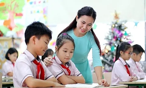 Hướng dẫn xử lý một số vướng mắc khi giải quyết tinh giản biên chế cho viên chức ngành giáo dục theo Công văn 20375 ra sao?