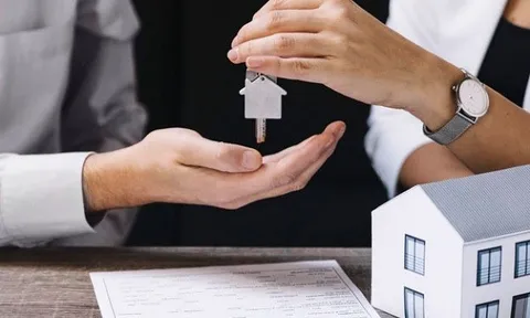 Nhận tiền mua bán bất động sản thế nào để không bị phạt tới 300 triệu đồng?