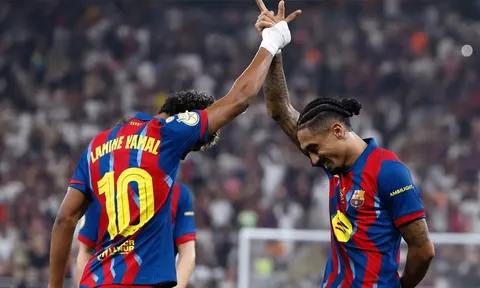Điều gì khiến nhiều cầu thủ Barcelona thường xuyên quấn băng tay?