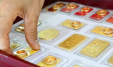 Giá vàng hôm nay 5/10: SJC giữ mốc 143,5 triệu đồng/lượng, vàng thế giới nhích tăng