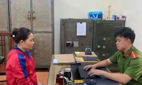 Bắt người phụ nữ ép con trai người tình uống thuốc diệt chuột