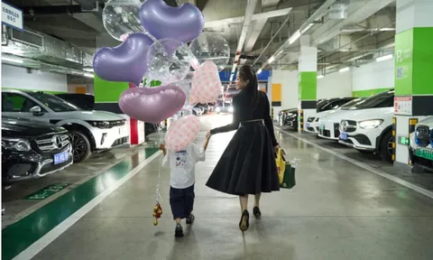 Nữ nhân viên Porsche bị tung video nhạy cảm, sự thật phía sau thật khó tin