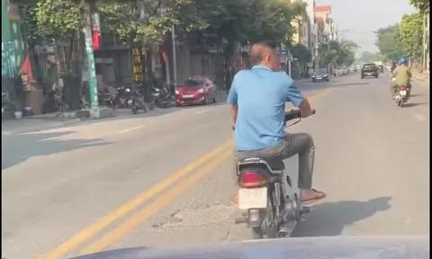 Công an làm việc với người đàn ông đi xe máy chặn ô tô, véo mũi rồi tát tài xế