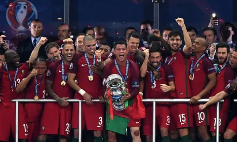 Ronaldo có thể khép lại sự nghiệp bằng màn chia tay hoành tráng bậc nhất