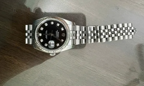 Tìm chủ sở hữu đồng hồ Rolex và một tập tiền mệnh giá 500.000 đồng