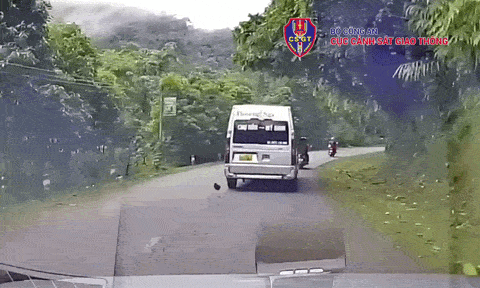 Không giữ khoảng cách an toàn gây tai nạn, tài xế có thể bị phạt tới 22 triệu đồng