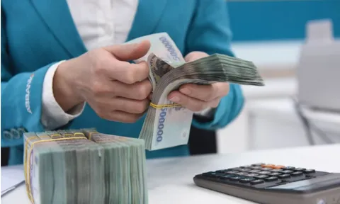 Hỗ trợ 1.265.000 đồng/người/tháng cho cán bộ công chức viên chức nữ đang nuôi con dưới 36 tháng tuổi theo Quyết định 62, cụ thể ra sao?