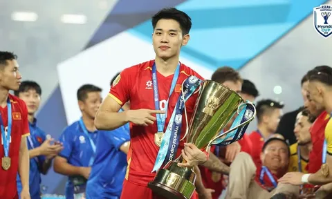 Cô gái Thái Lan công khai mê Đình Bắc gây sốt với hành động tại Việt Nam